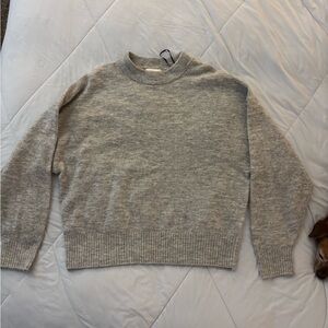 H&M Light Gray Crewneck Sweater